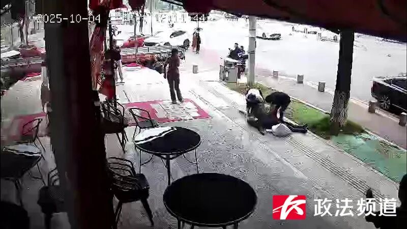 DƬ
